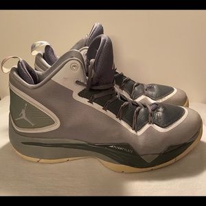 NIKE AIR JORDAN Super Fly 2 Gray Sneakers